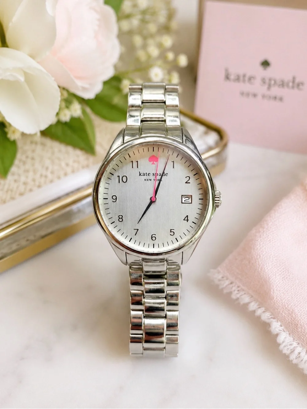 KATE SPADE SEAPORT GRAND SILVER DIAL STAINLESS STEEL WATCH DESIGNER STATEMENT